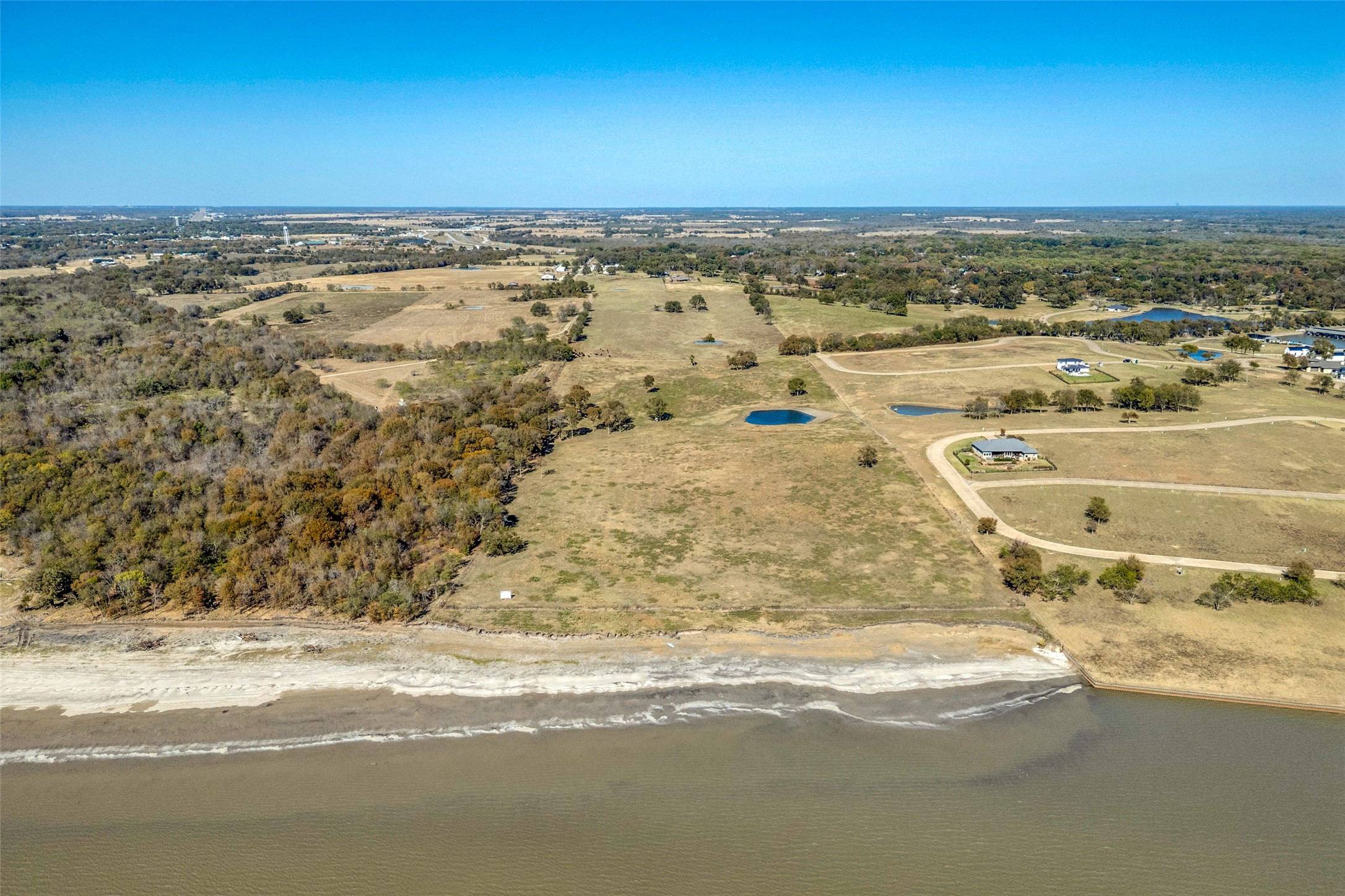 15675 County Road 4024 Kemp TX 75143