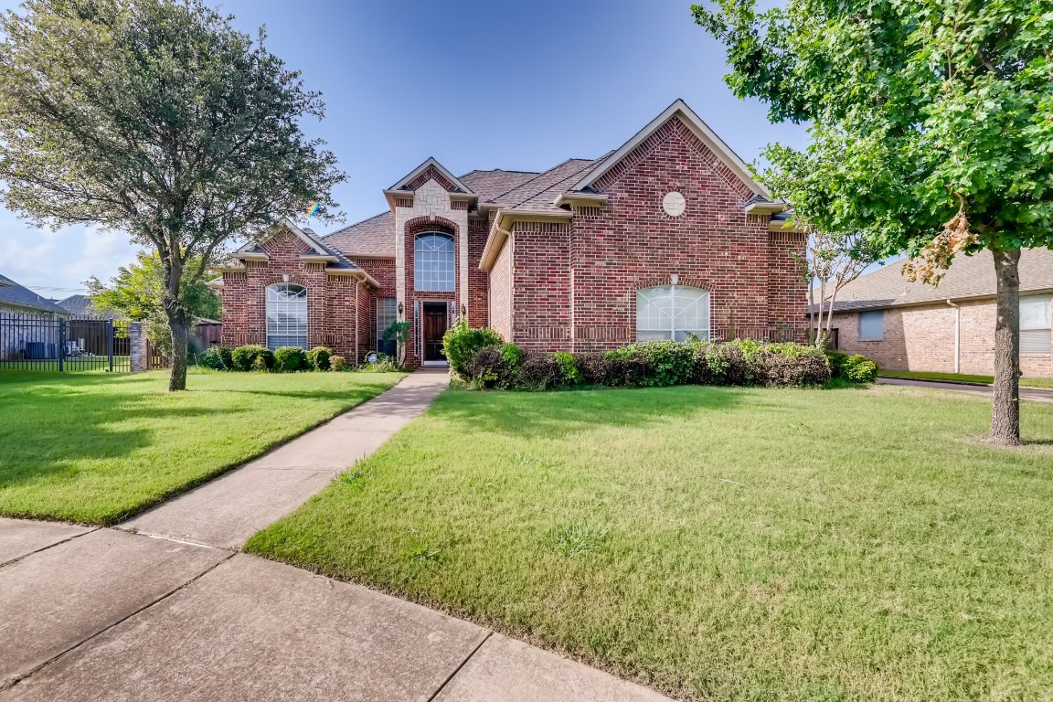 7805 Heatherbrook Court North Richland Hills TX 76182