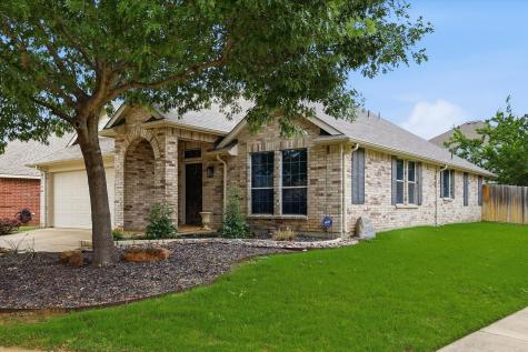 3909 Cliffside Drive Denton TX 76208