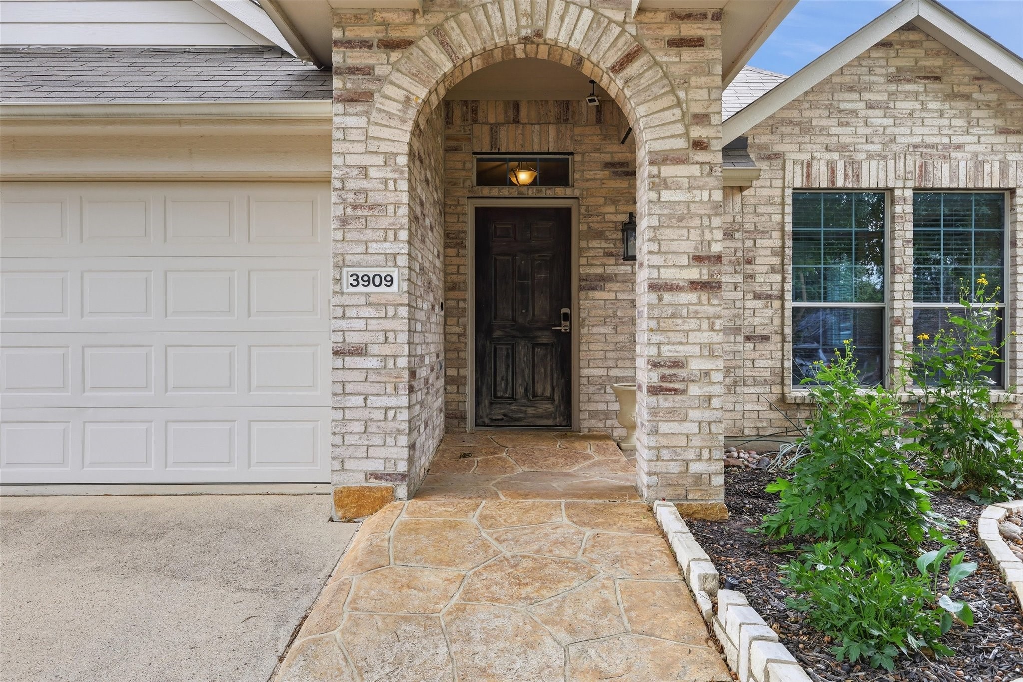 3909 Cliffside Drive Denton TX 76208