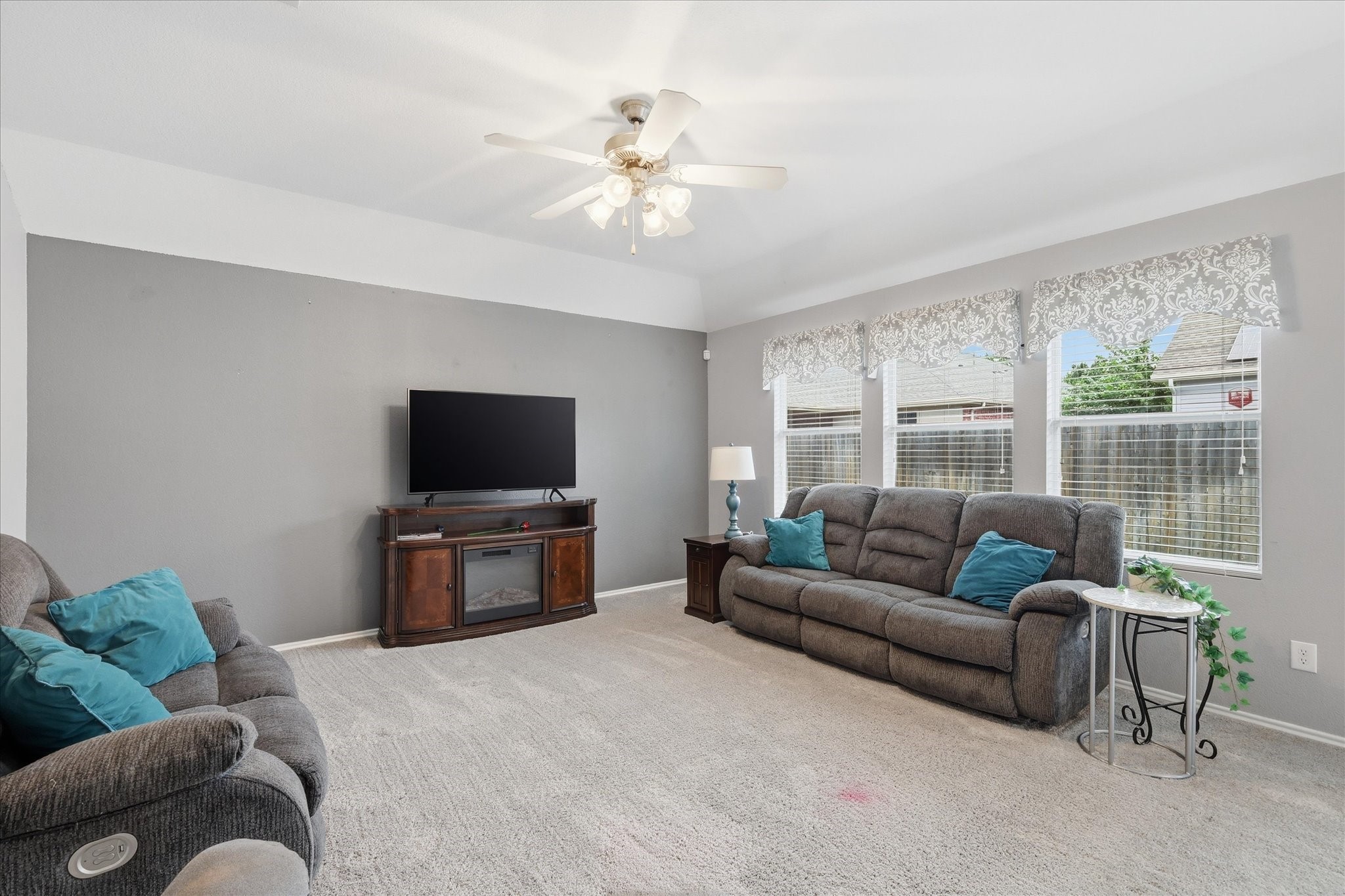 3909 Cliffside Drive Denton TX 76208