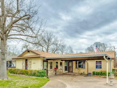 2116 Stonehenge Drive Garland TX 75041