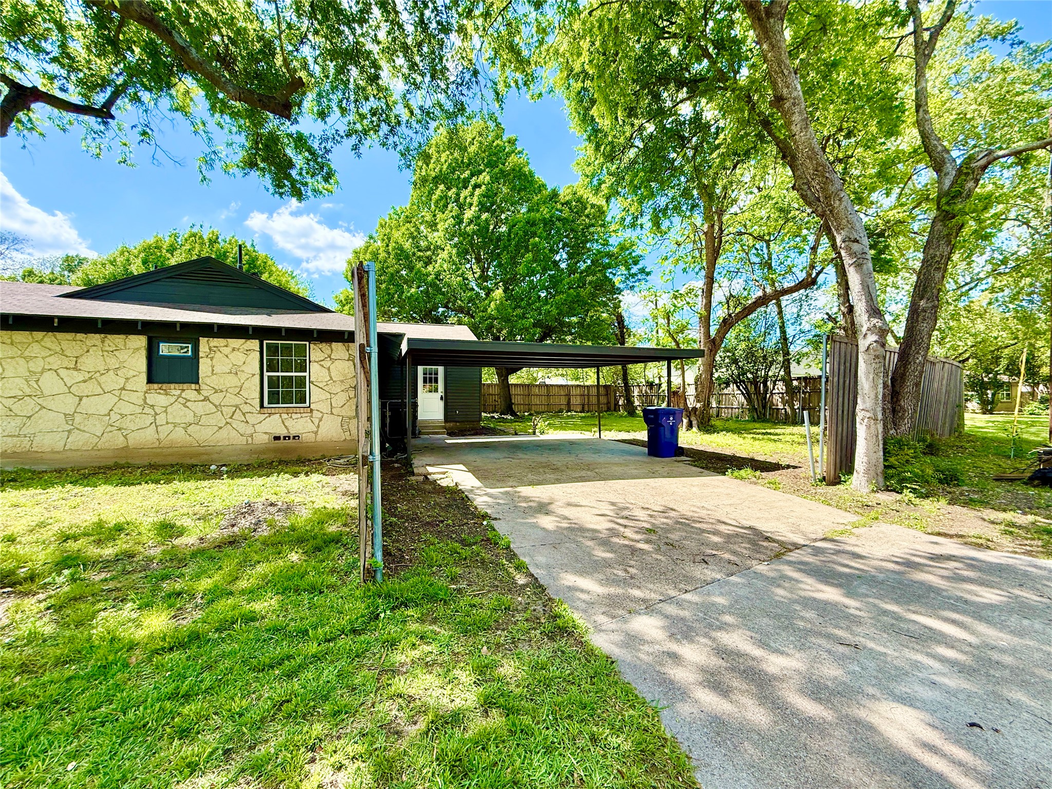 1309 Linden Lane Garland TX 75040
