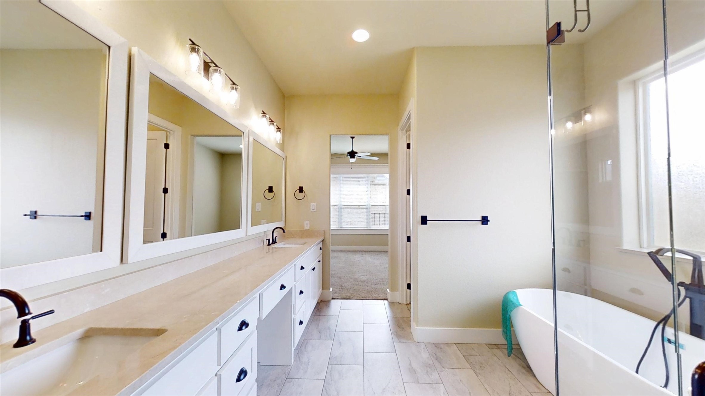2405 Vineyard Drive Granbury TX 76048