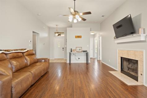 209 Mourning Dove Lane Krum TX 76249