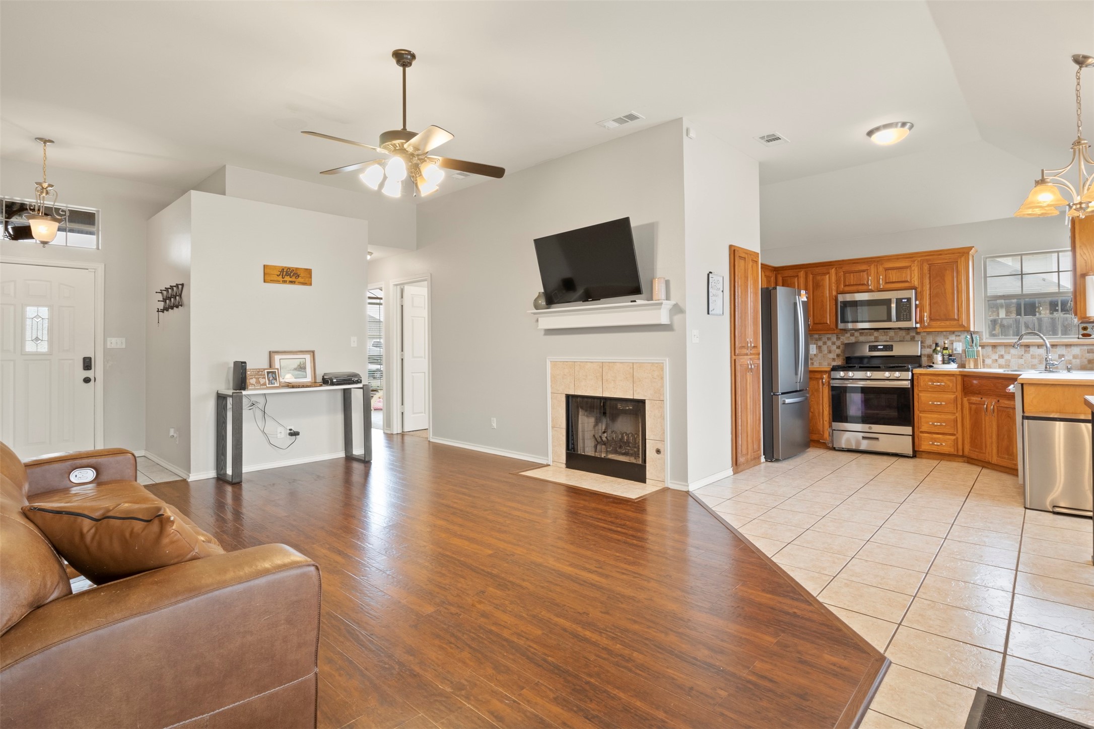 209 Mourning Dove Lane Krum TX 76249