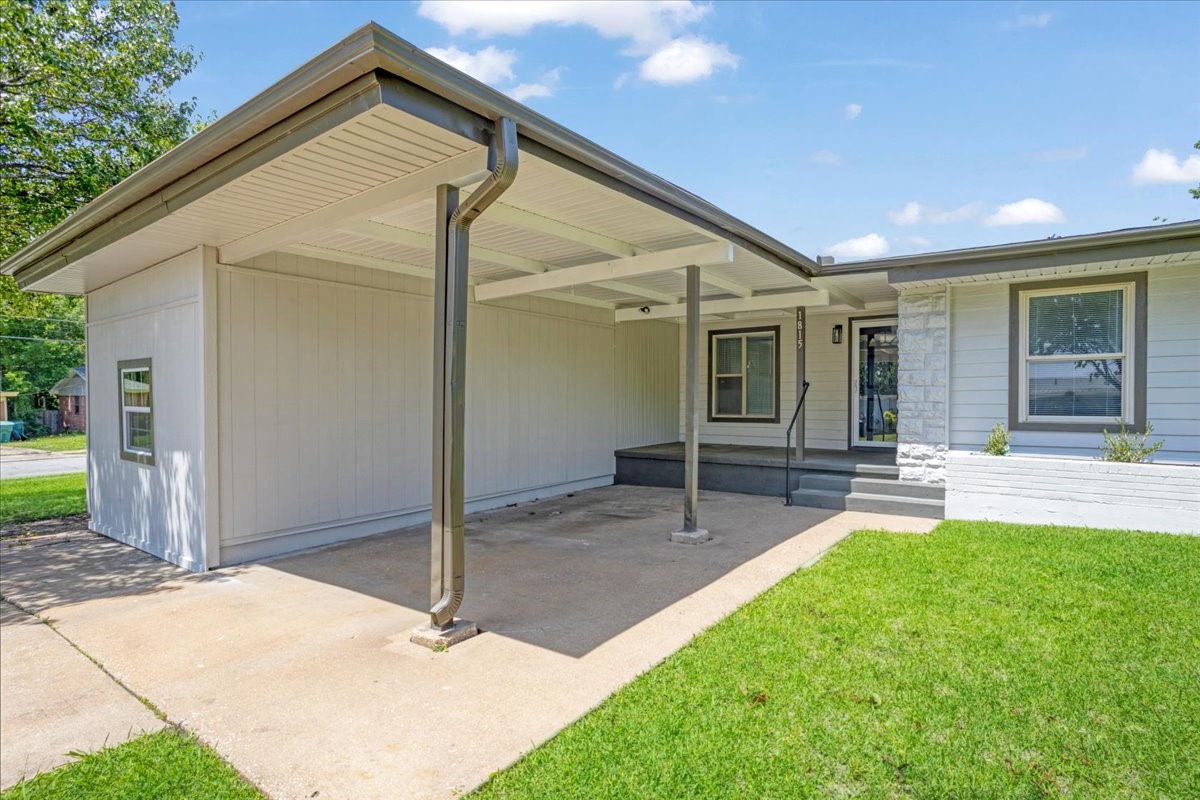 1815 W Brockett Street Sherman TX 75092