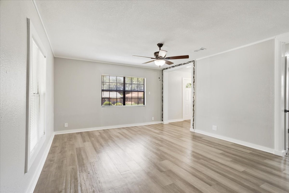 1815 W Brockett Street Sherman TX 75092