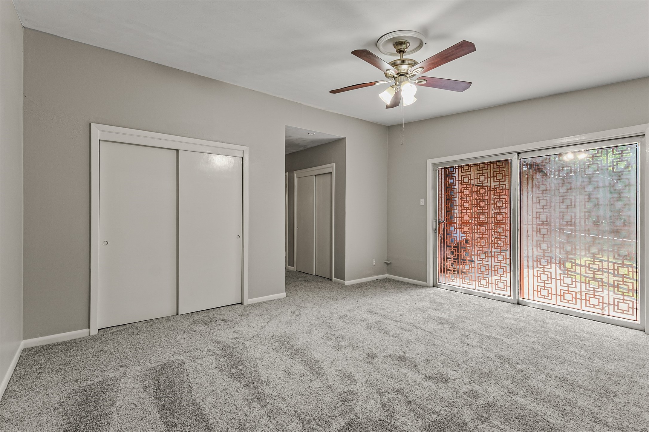 2224 Lakeland Drive Dallas TX 75228
