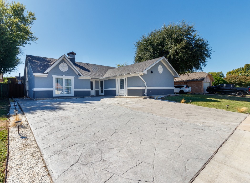 2110 Pennington Drive Arlington TX 76014