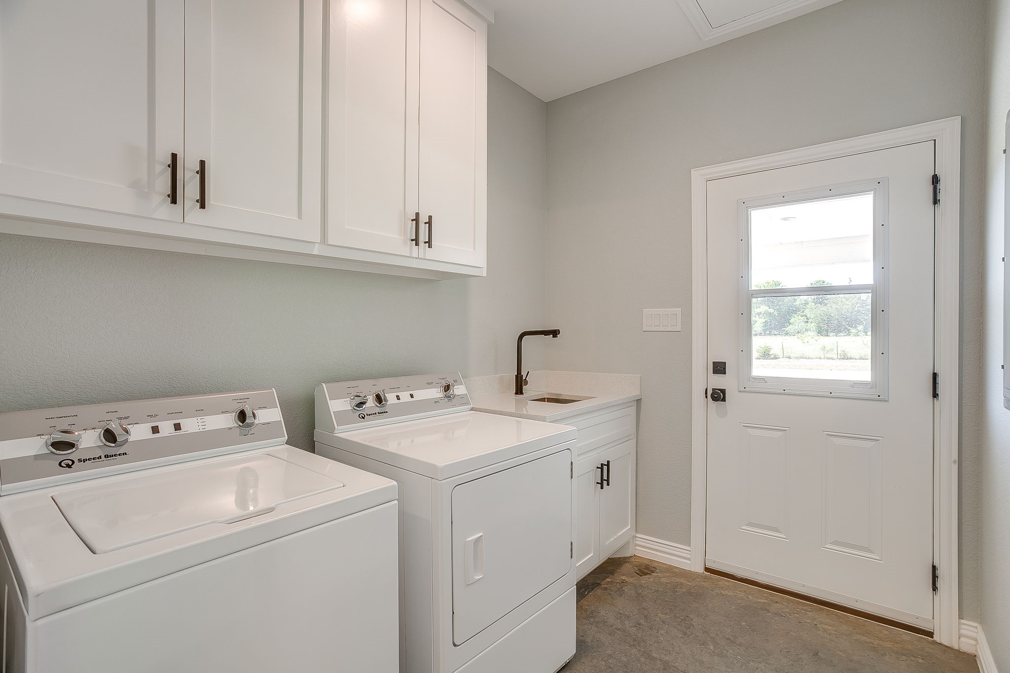 13901 County Road 102 Grandview TX 76050