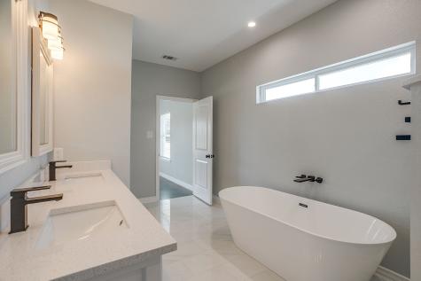 13901 County Road 102 Grandview TX 76050