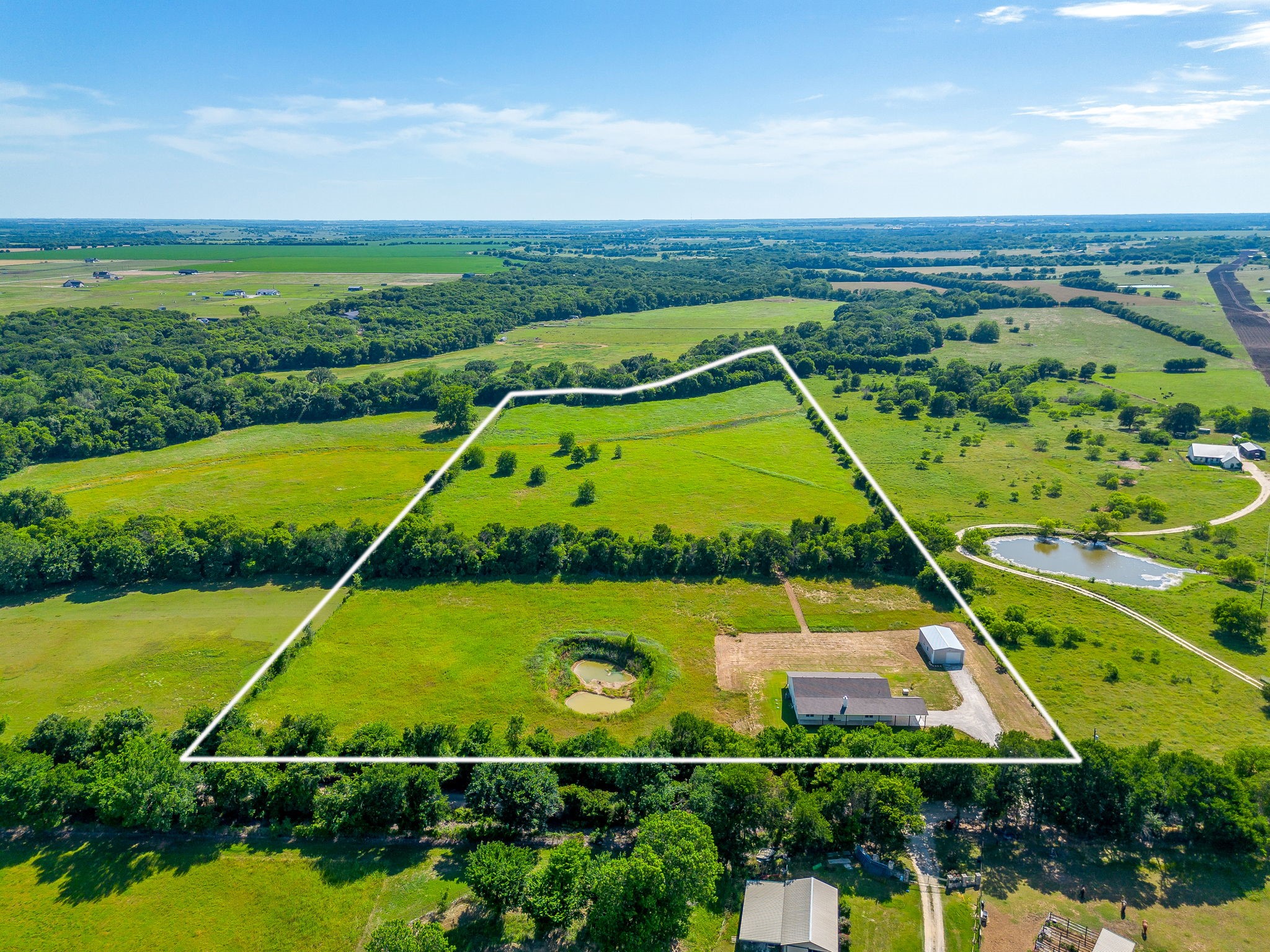 13901 County Road 102 Grandview TX 76050