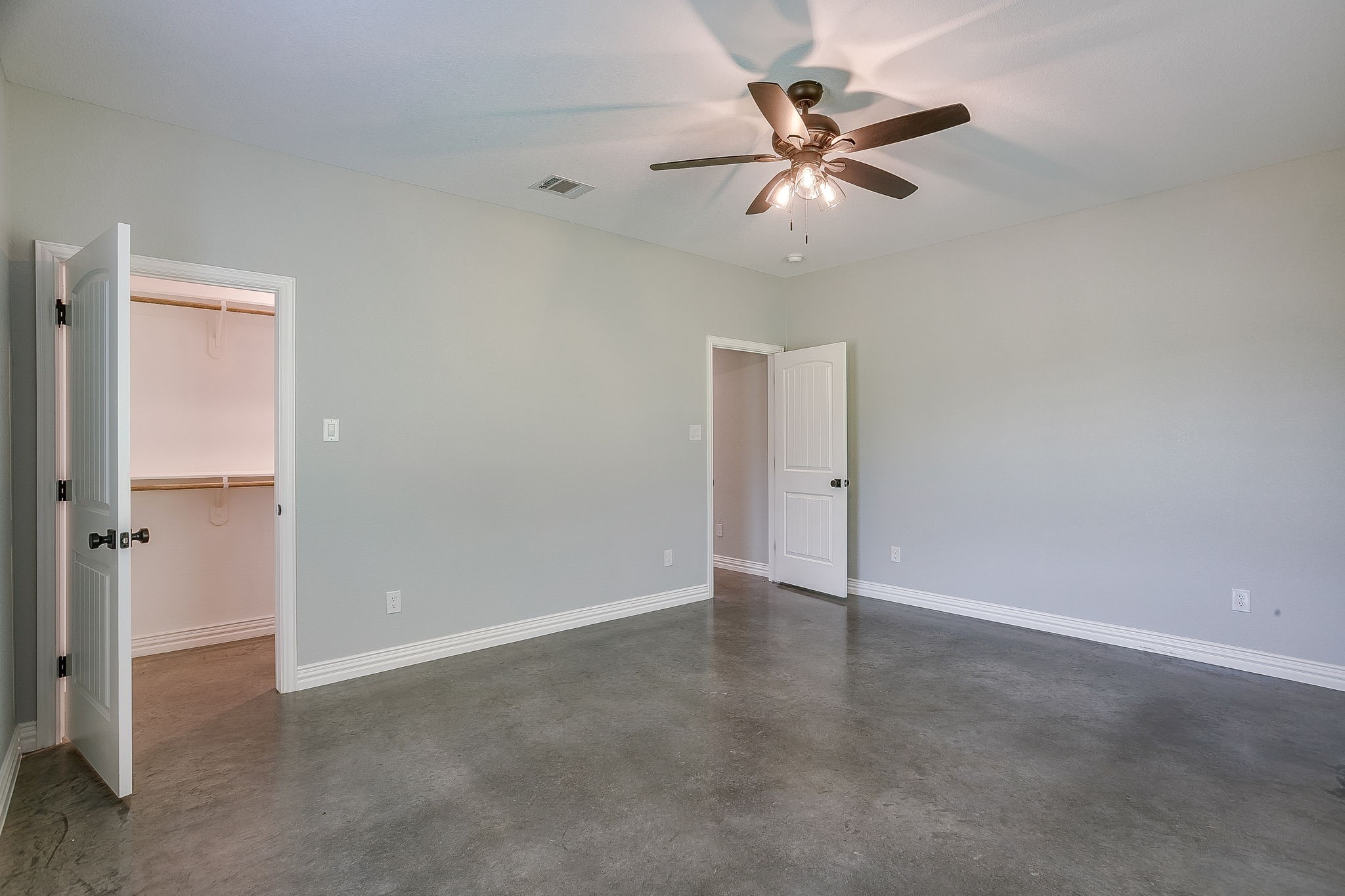13901 County Road 102 Grandview TX 76050