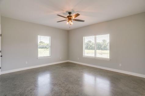 13901 County Road 102 Grandview TX 76050