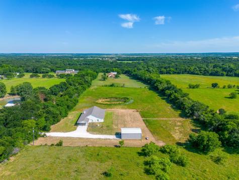 13901 County Road 102 Grandview TX 76050