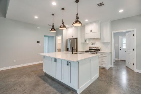 13901 County Road 102 Grandview TX 76050