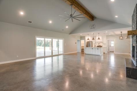 13901 County Road 102 Grandview TX 76050