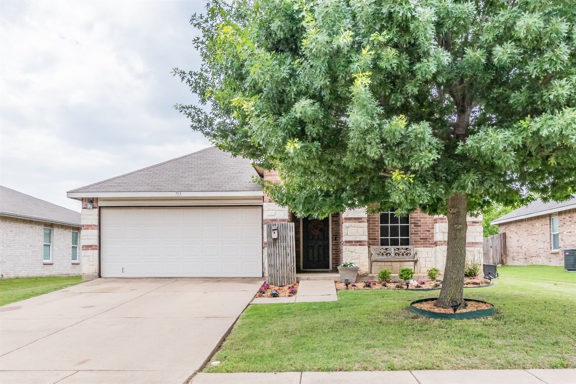 713 Wrigley Drive Burleson TX 76028