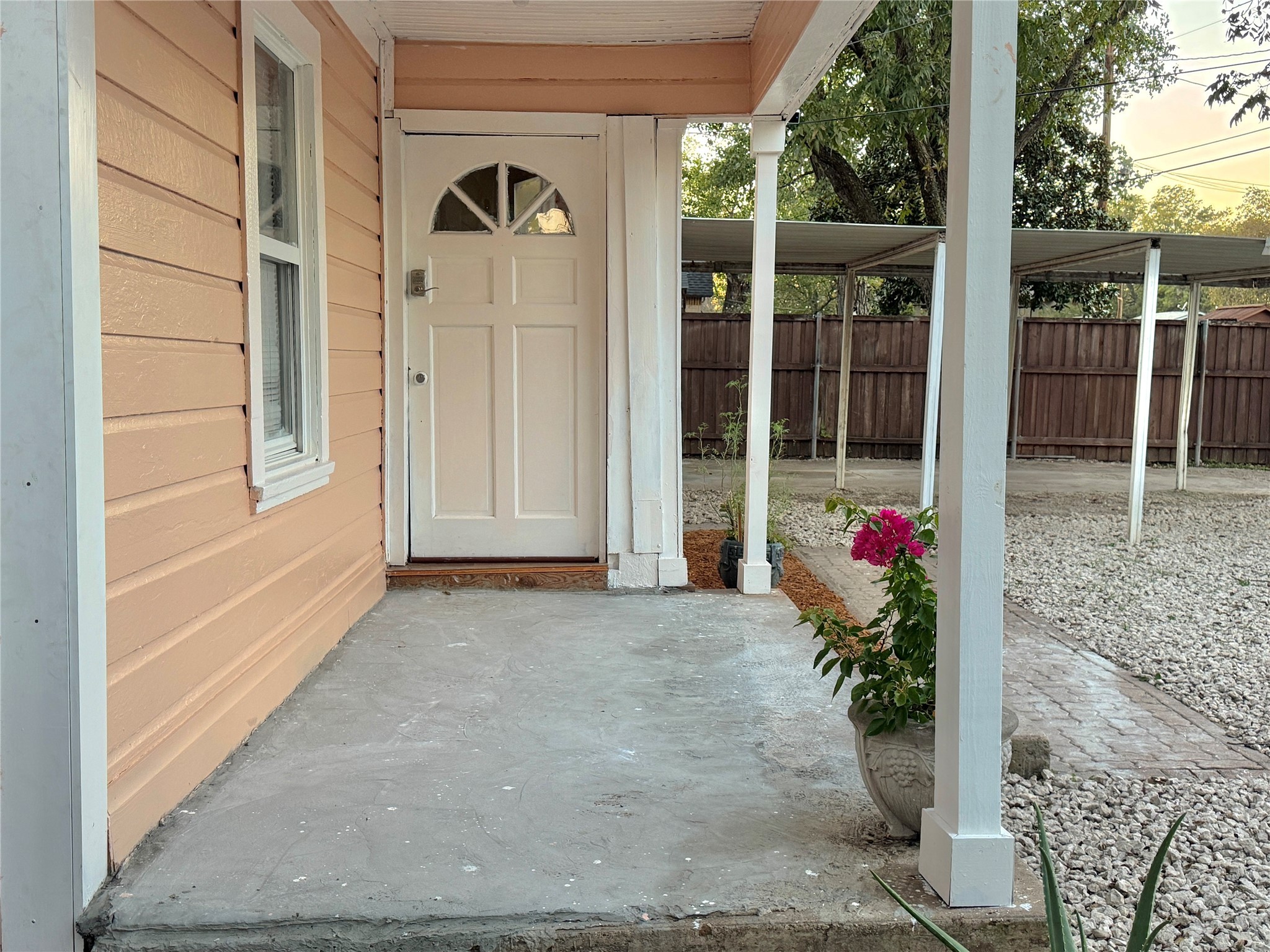3232 Springview Avenue Dallas TX 75216
