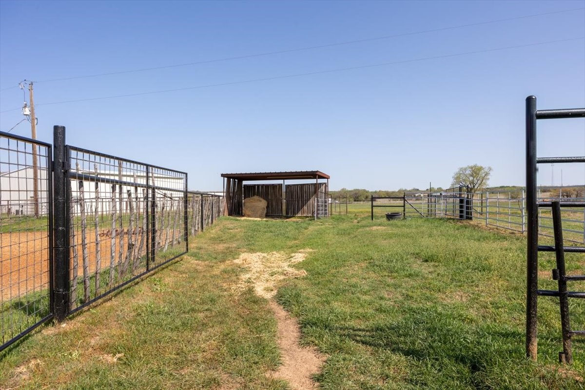 911 Mcvoid Road Springtown TX 76082