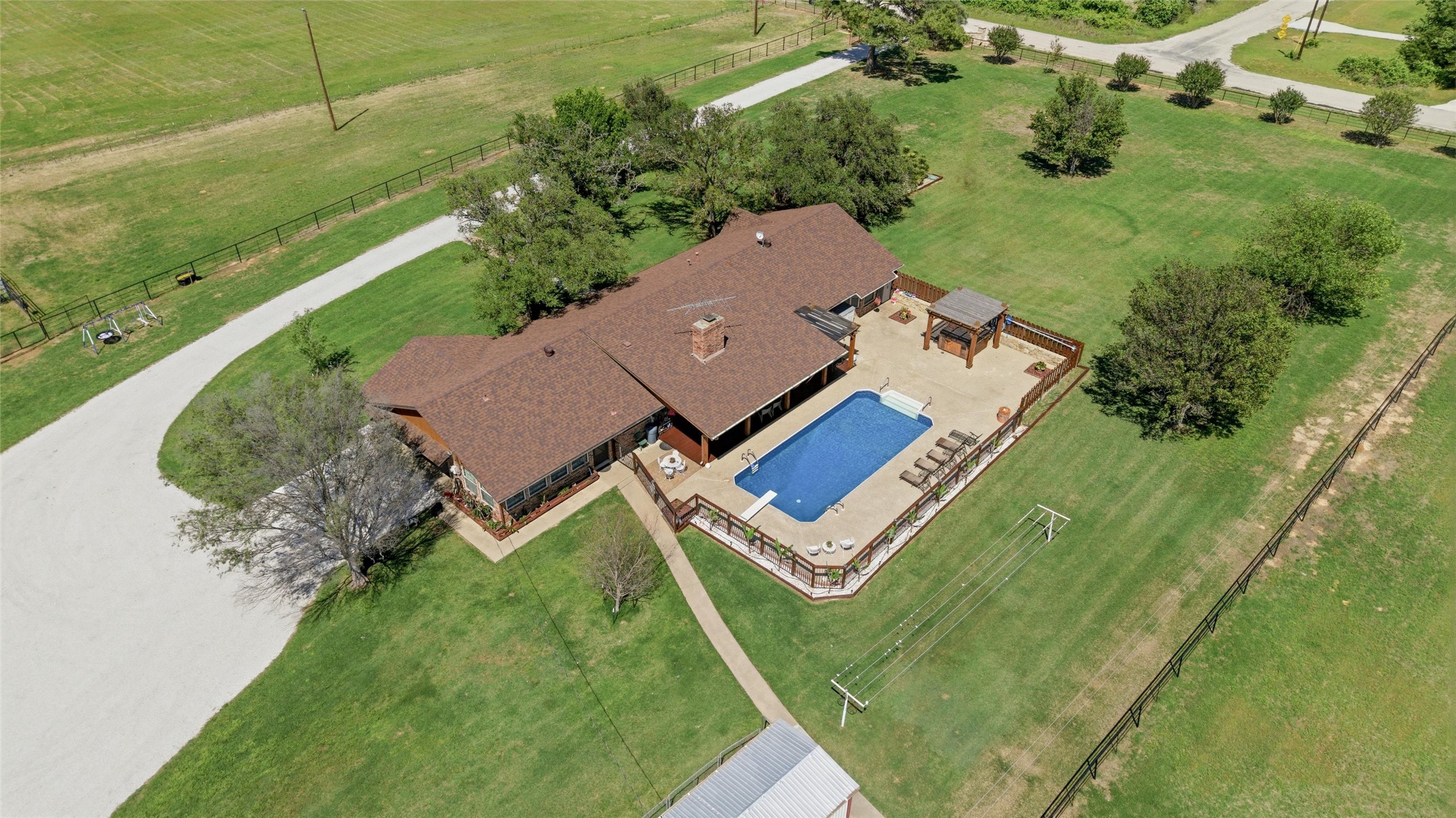 911 Mcvoid Road Springtown TX 76082