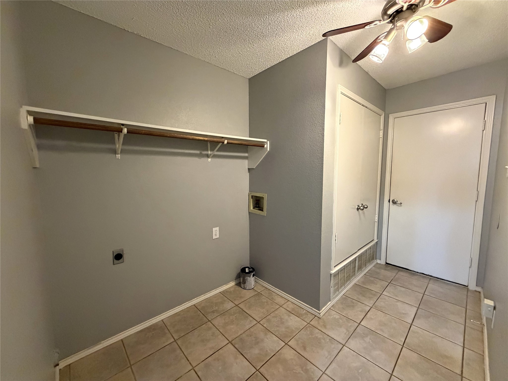 1415 Kynette Drive Euless TX 76040