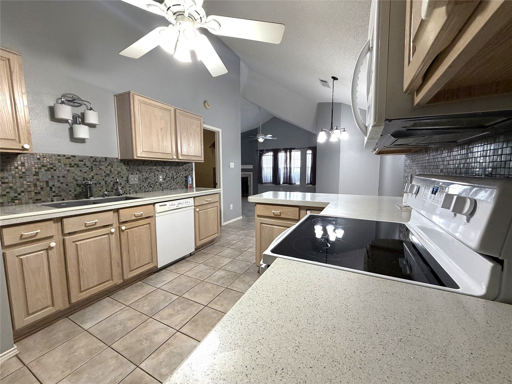 1415 Kynette Drive Euless TX 76040