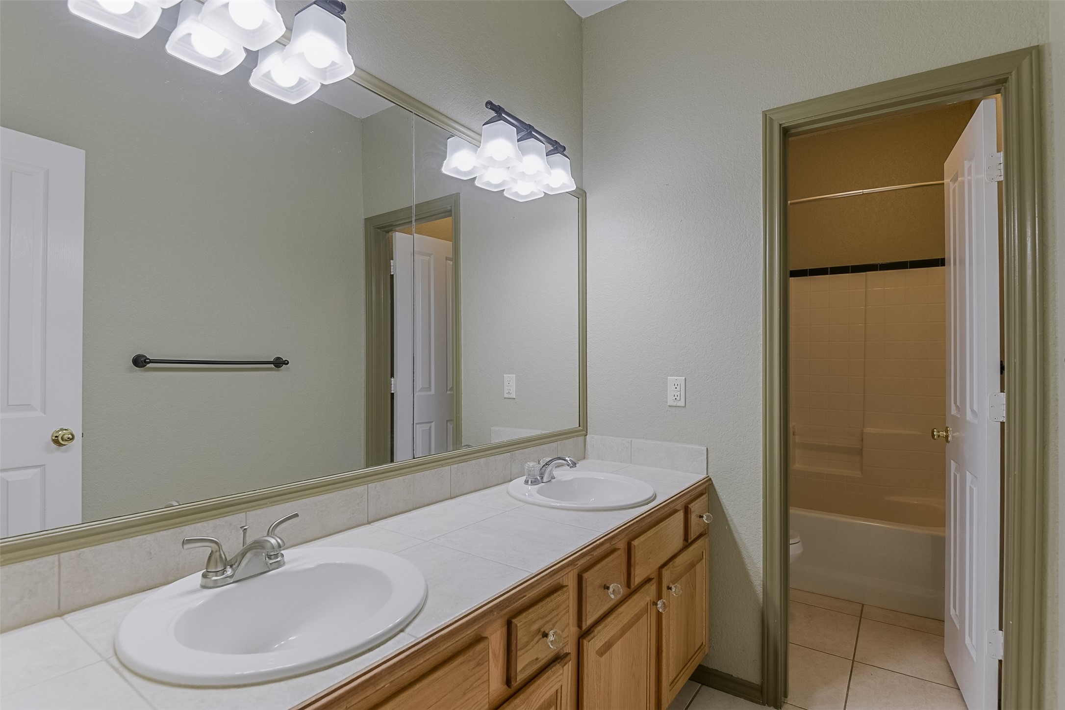 2403 Greathouse Road Waxahachie TX 75167