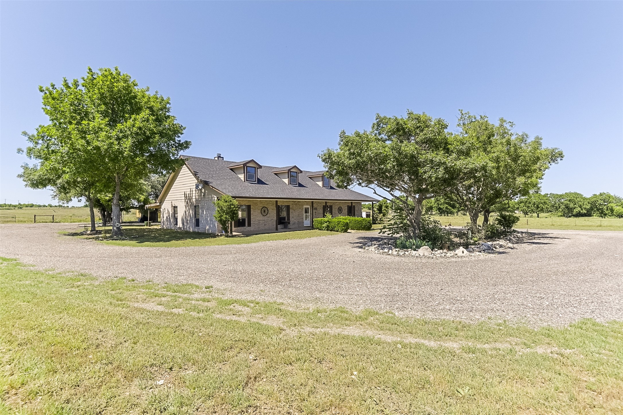 2403 Greathouse Road Waxahachie TX 75167