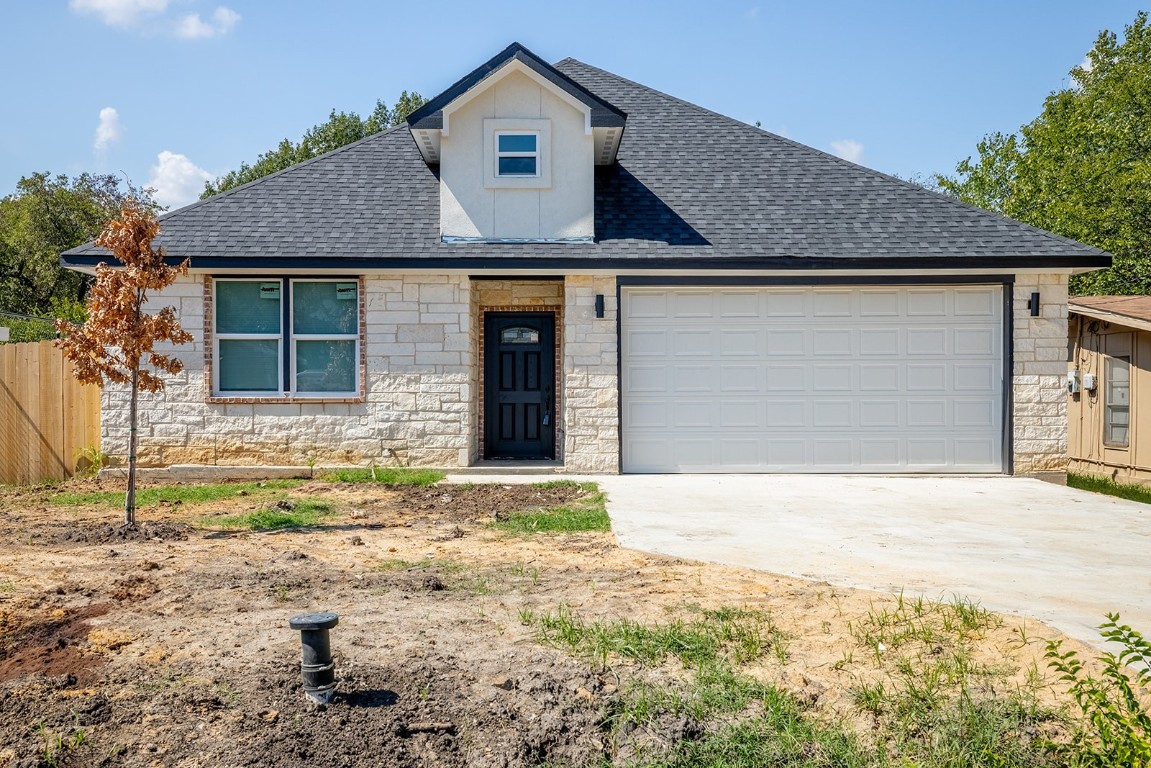 639 Elkhart Avenue Dallas TX 75217
