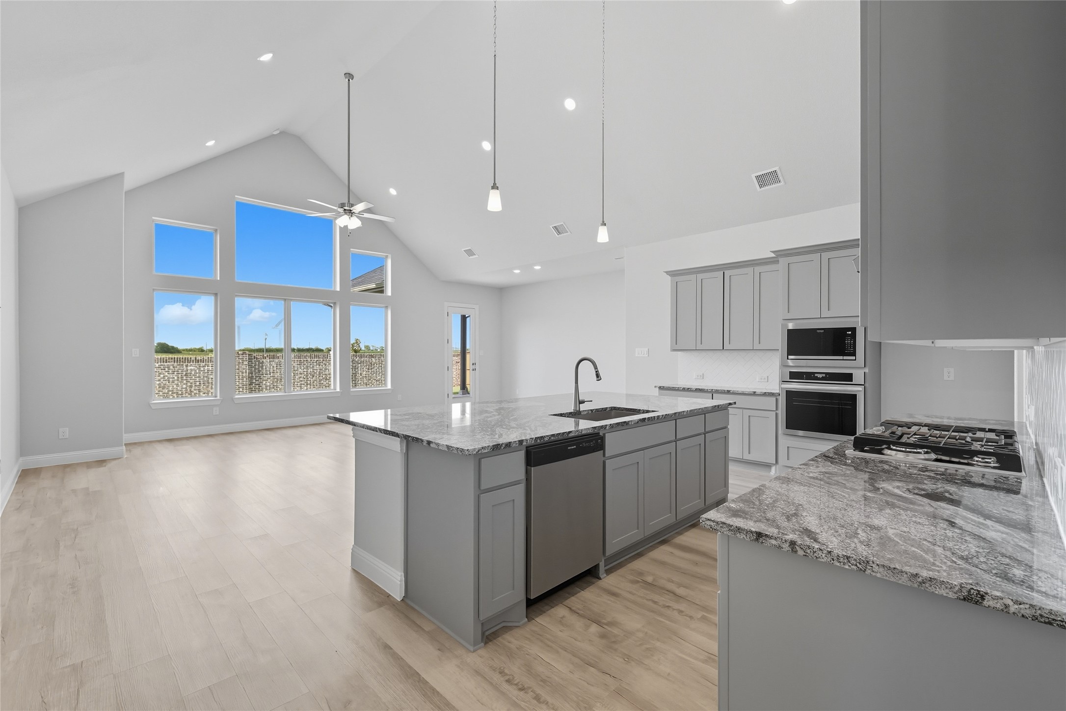 544 Pebble Drive Waxahachie TX 75167