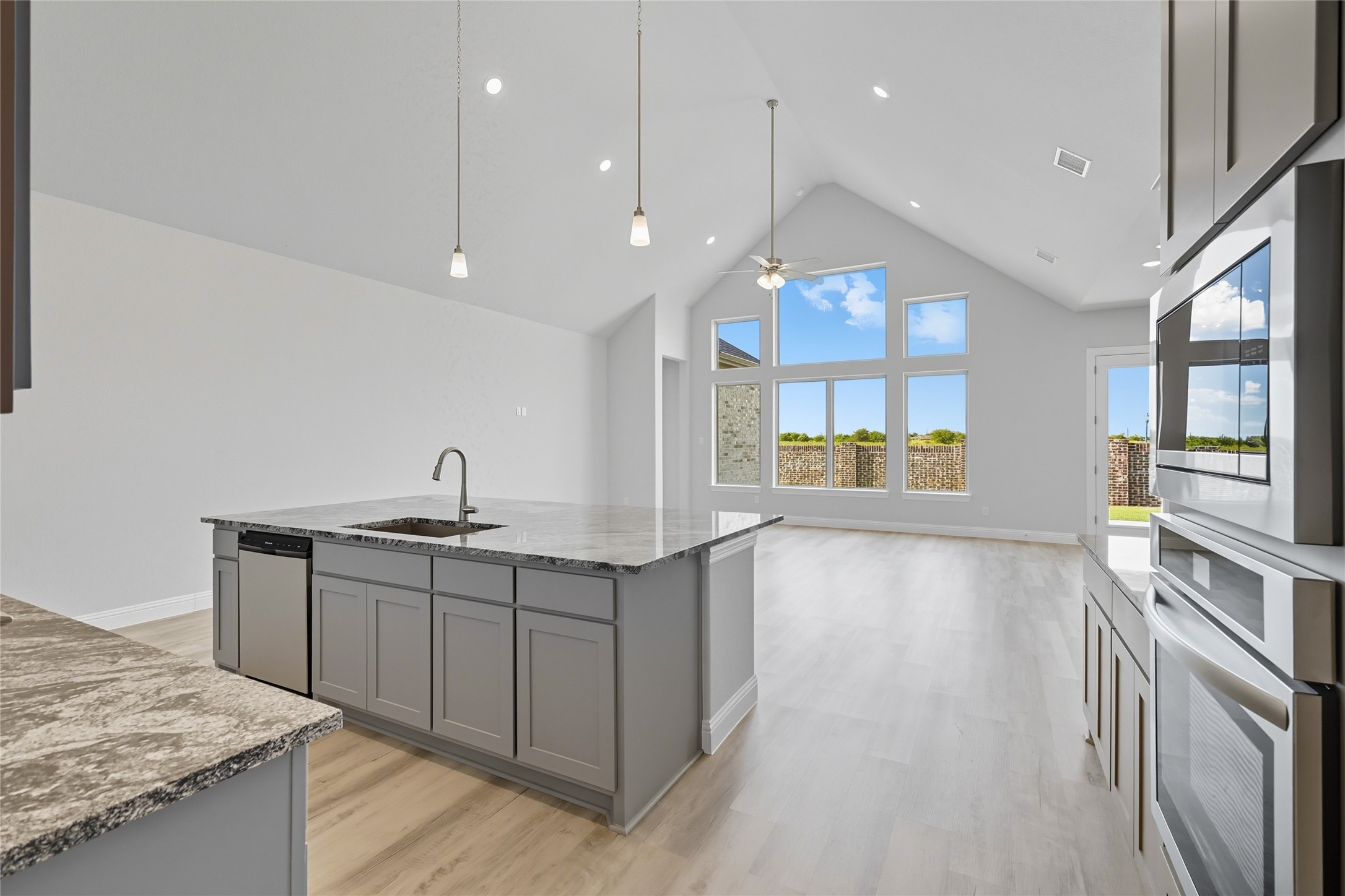 544 Pebble Drive Waxahachie TX 75167
