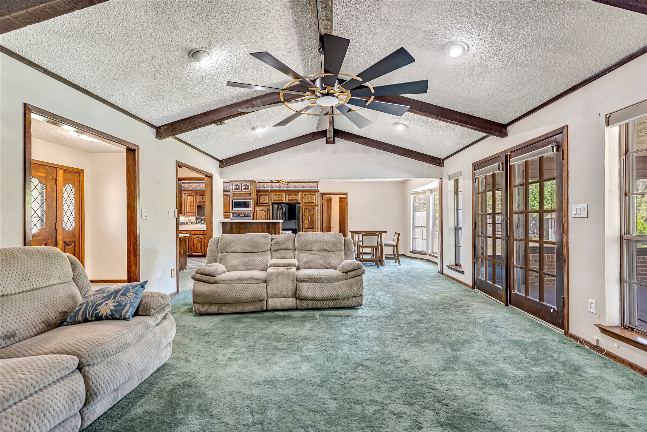 2015 Edgewood Drive Bridgeport TX 76426