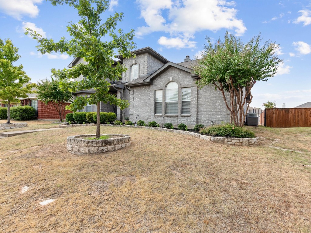 452 Orchard Hill Drive Cedar Hill TX 75104