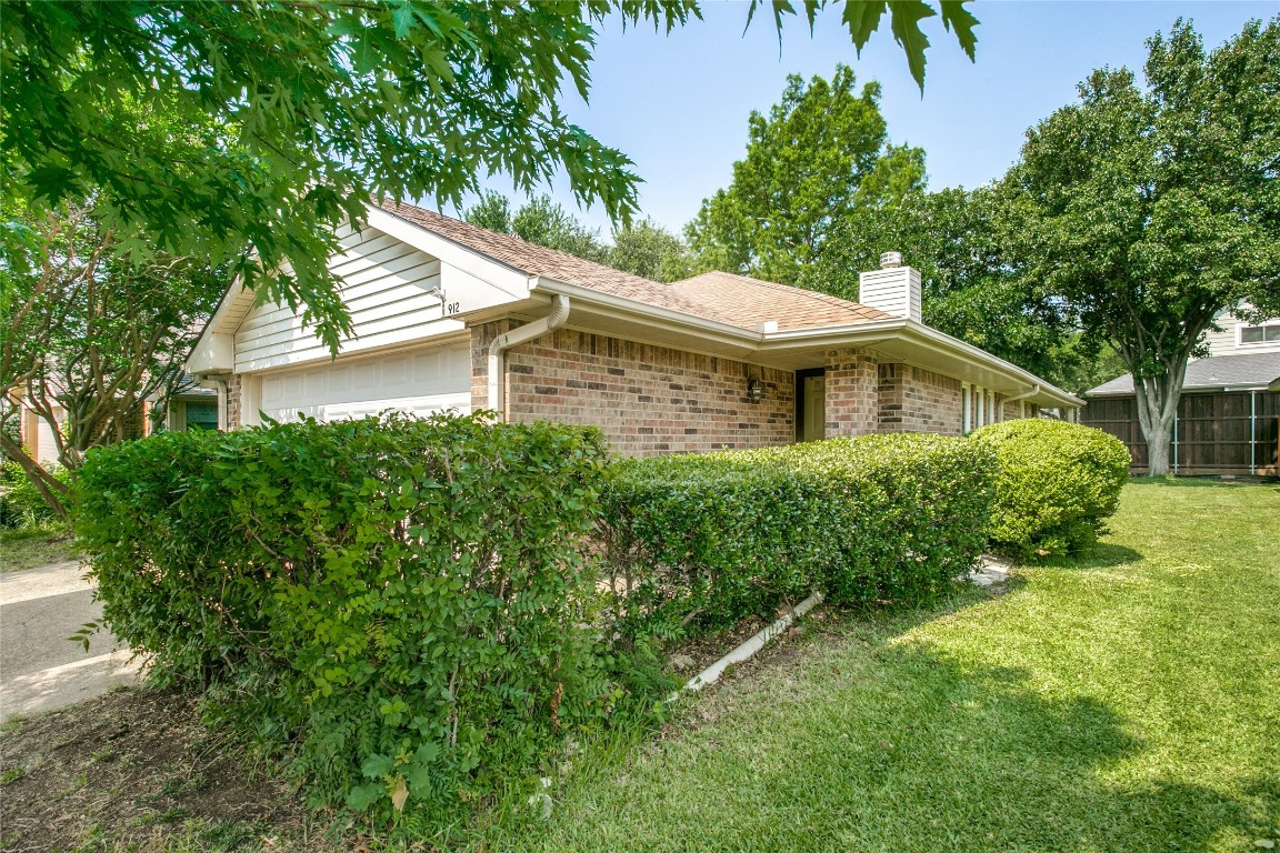 912 Boxwood Drive Lewisville TX 75067