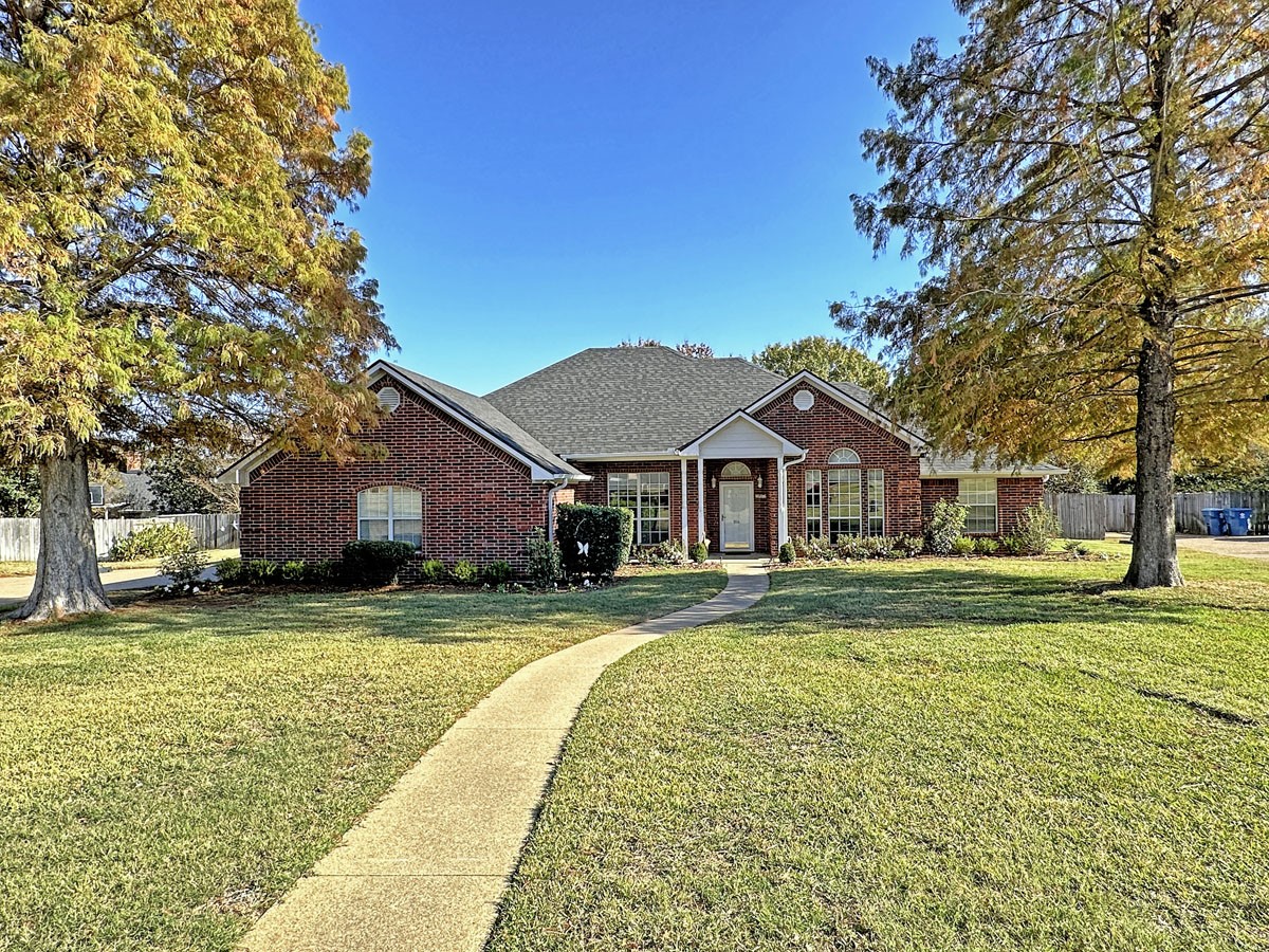 914 Van Winkle Circle Athens TX 75751