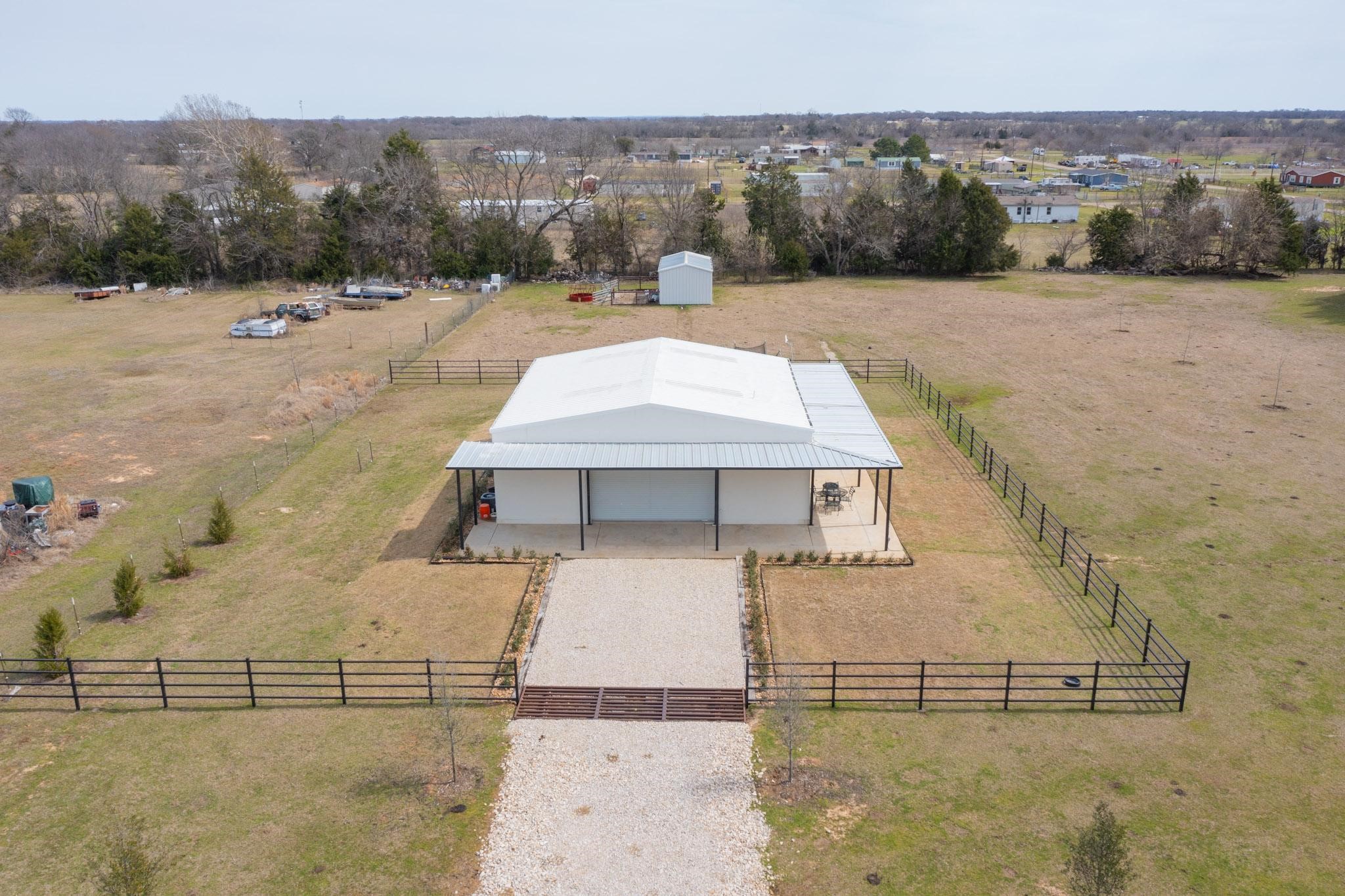 17073 Fm 2613 Kemp TX 75143