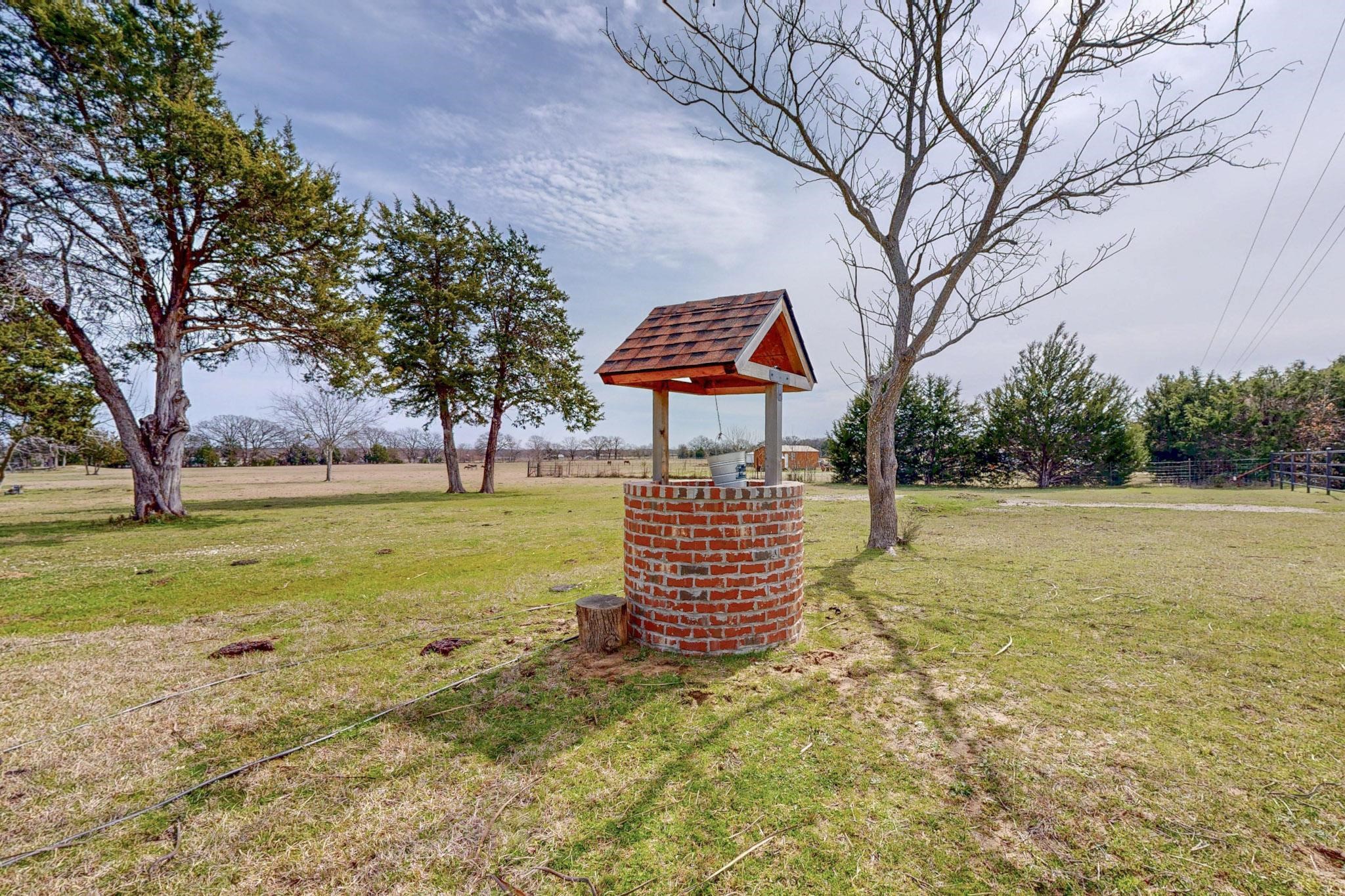 17073 Fm 2613 Kemp TX 75143