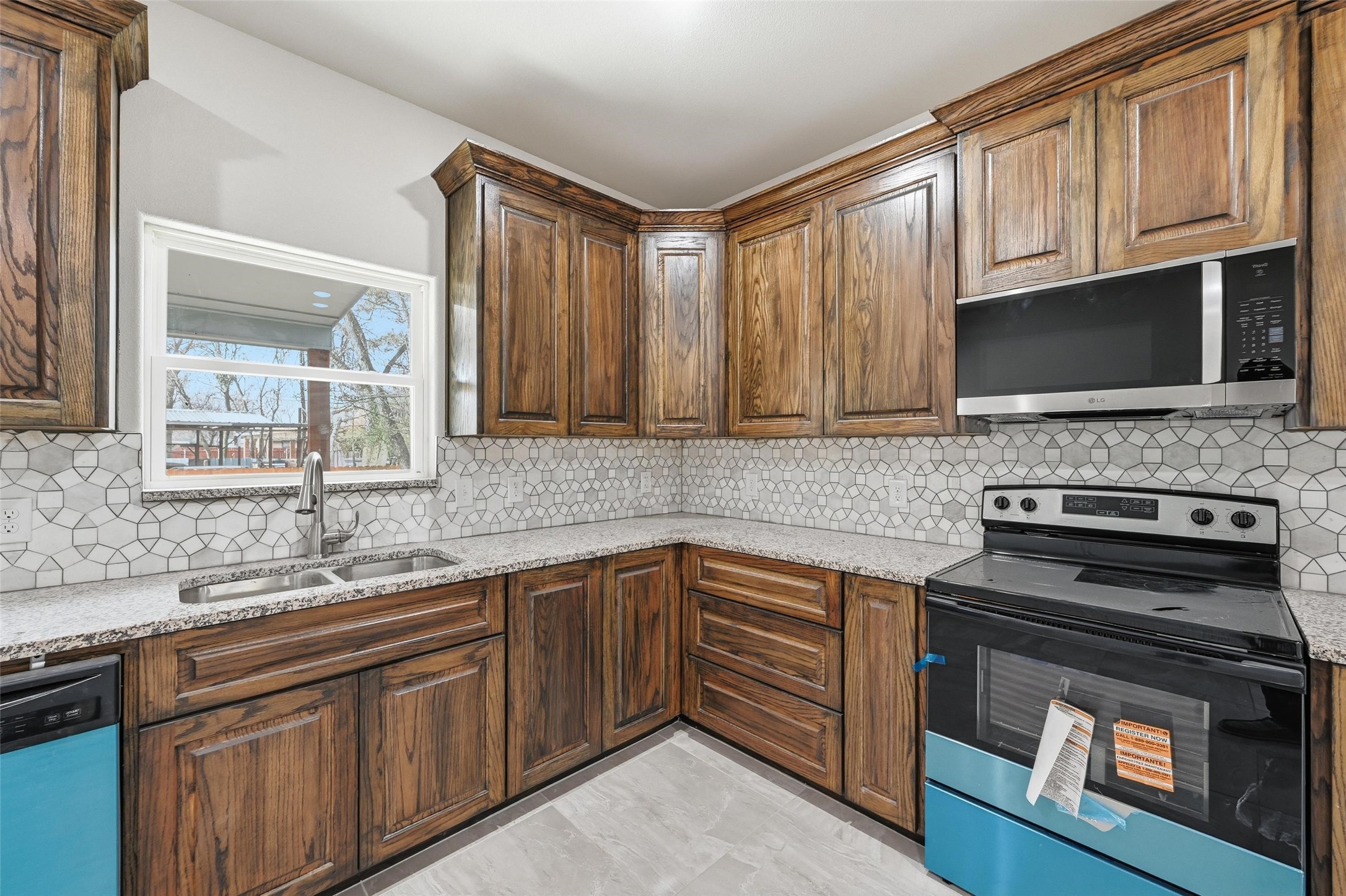 306 Lewis Street Cleburne TX 76031
