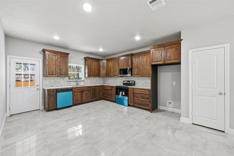 306 Lewis Street Cleburne TX 76031