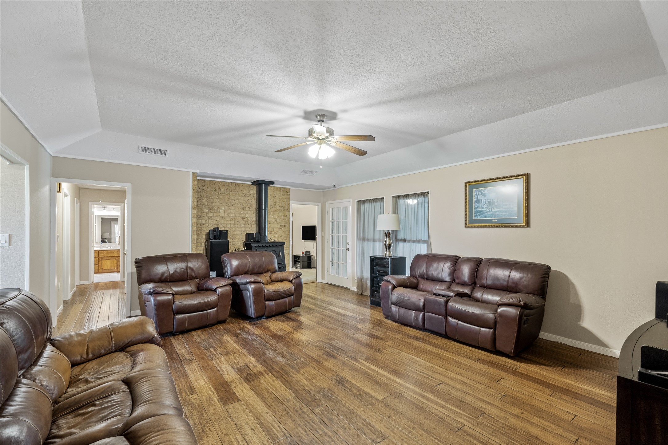 8086 County Road 272 Terrell TX 75160