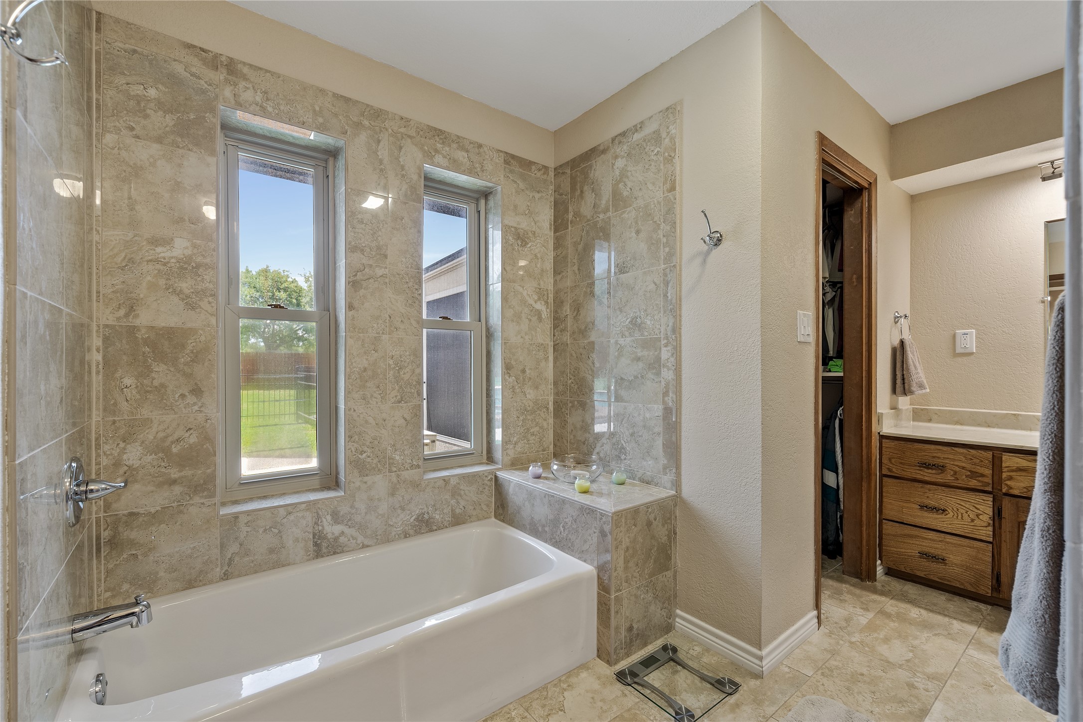 8086 County Road 272 Terrell TX 75160
