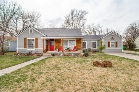 1813 Buck Street Gainesville TX 76240