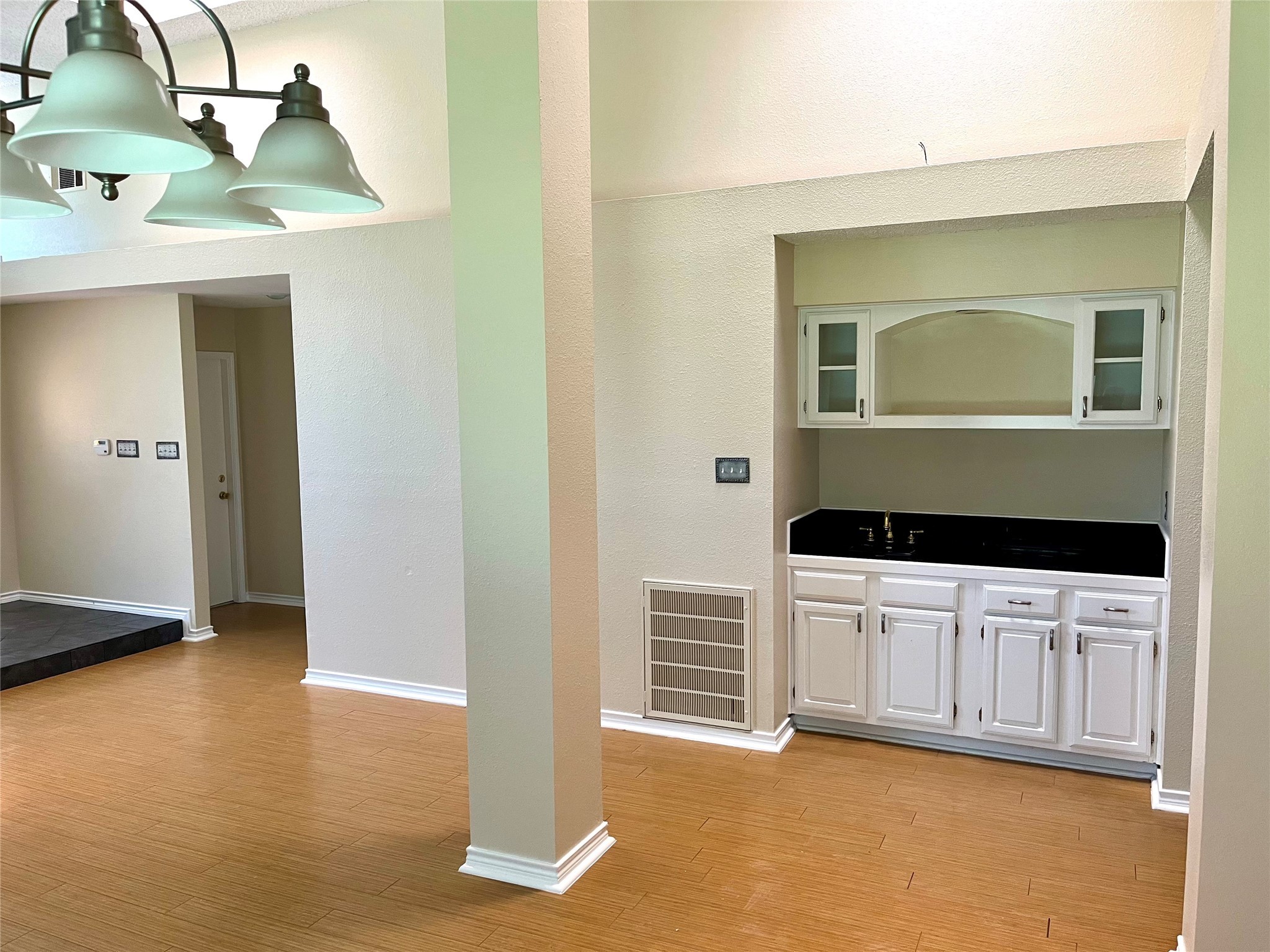 2726 Winding Hollow Lane Arlington TX 76006