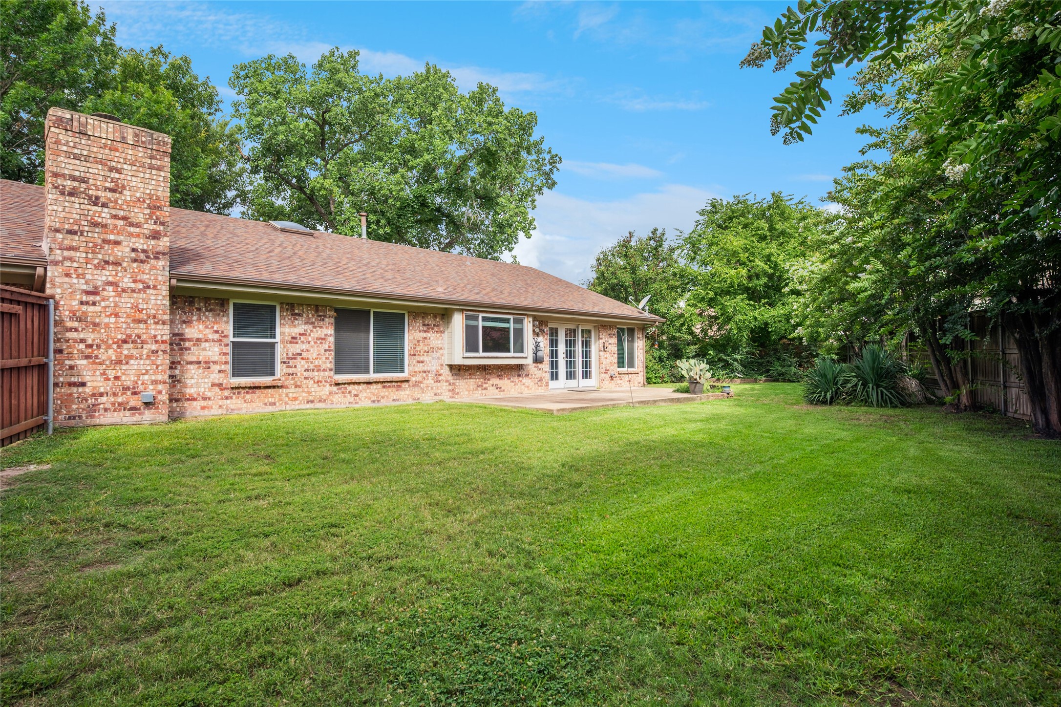 2726 Winding Hollow Lane Arlington TX 76006