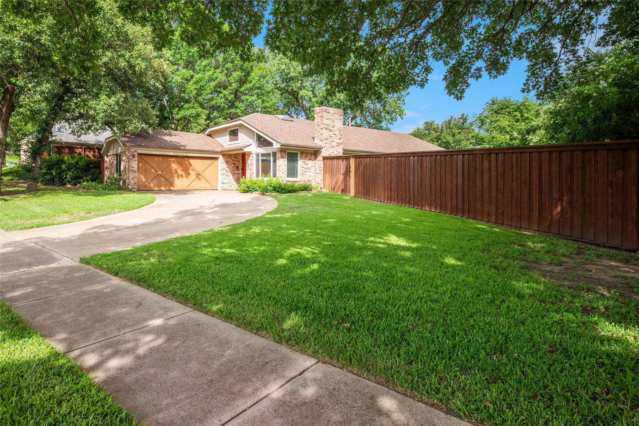 2726 Winding Hollow Lane Arlington TX 76006