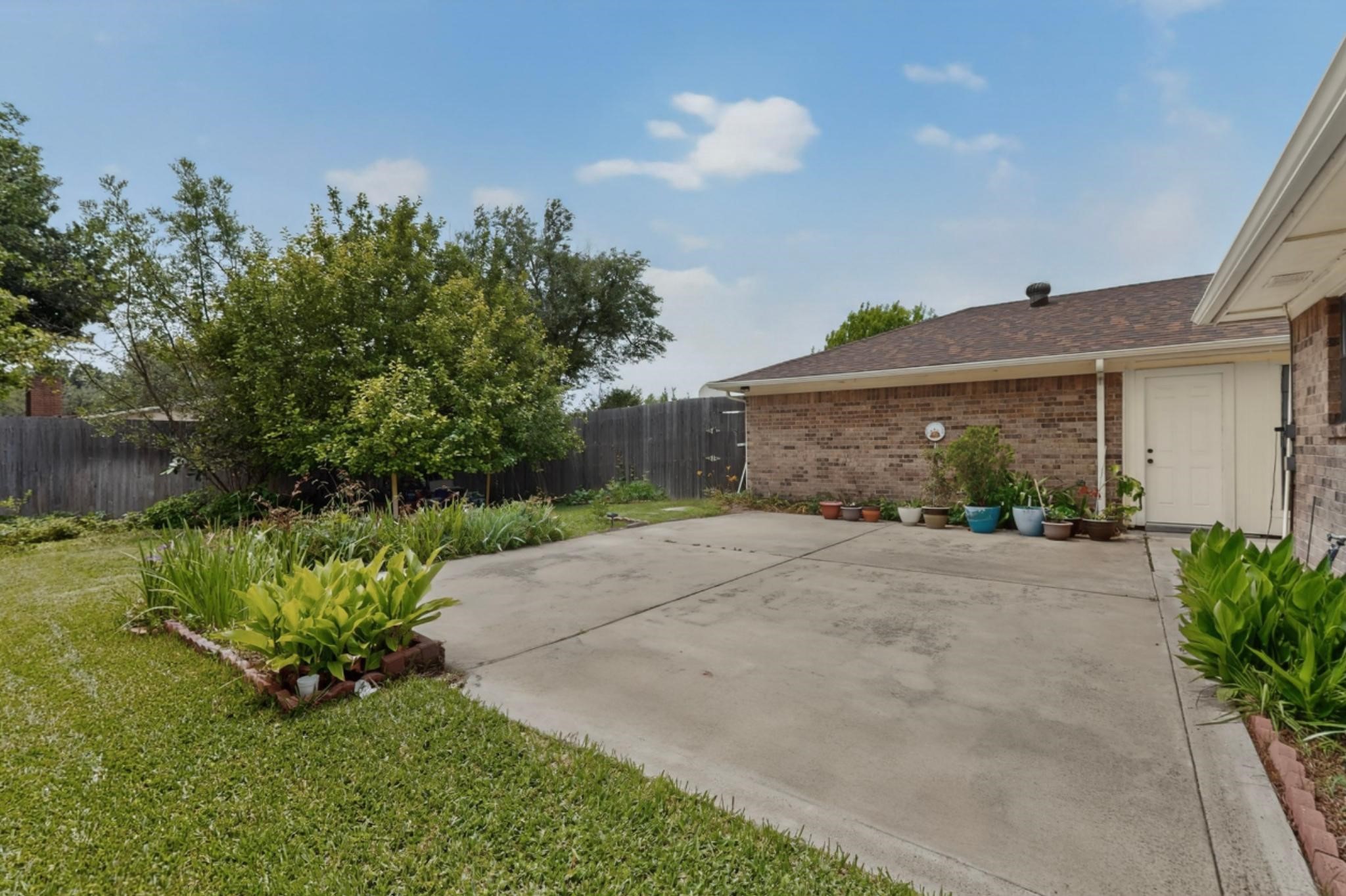 1604 Meadowgate Drive Richardson TX 75081