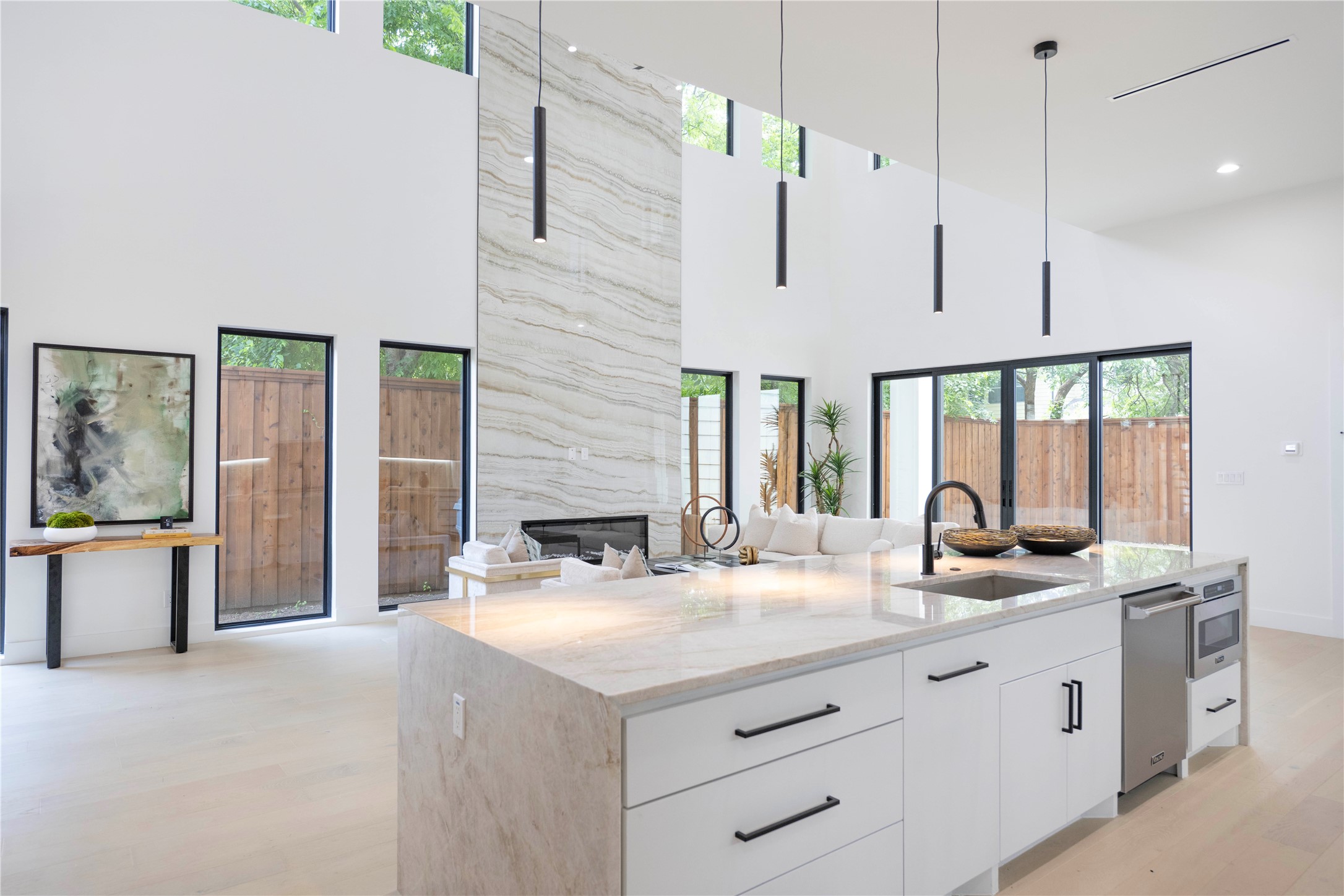 4218 Bonham Street Dallas TX 75229