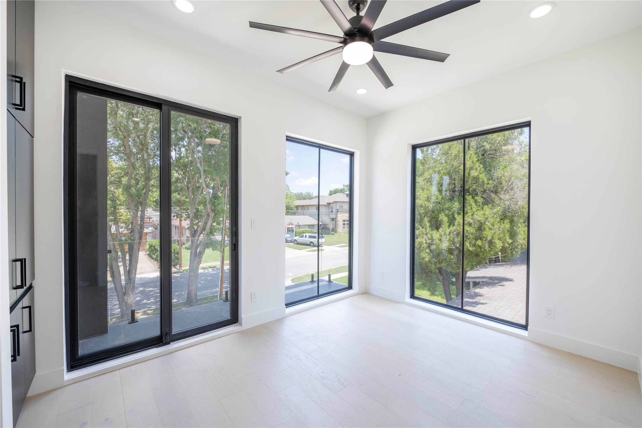 4218 Bonham Street Dallas TX 75229